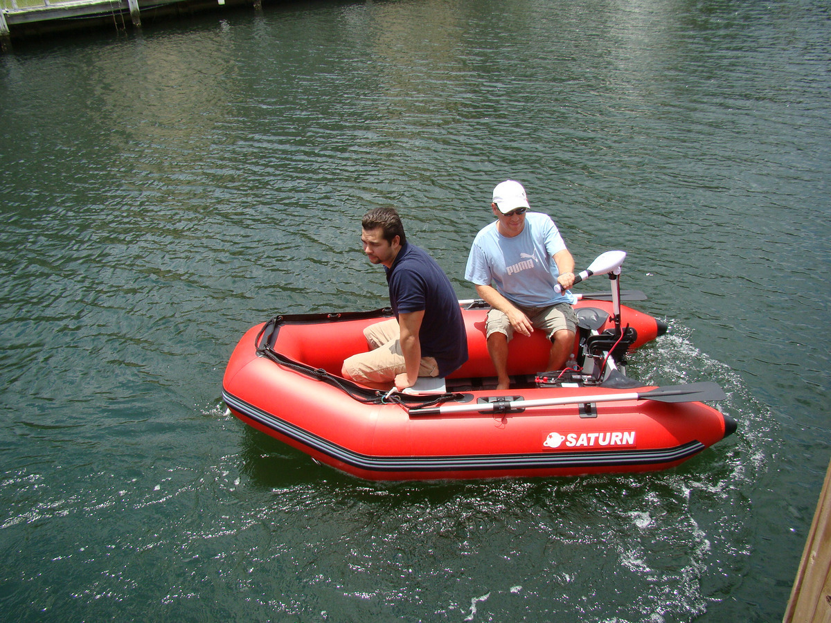 Saturn Inflatable Boat with slatted floor SS260. Click on image to