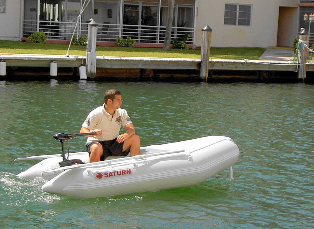 Saturn SD260 portable and affordable inflatable dinghy motor boat from