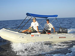 Saturn 15' SD470 inflatable boat. Click to zoom in.