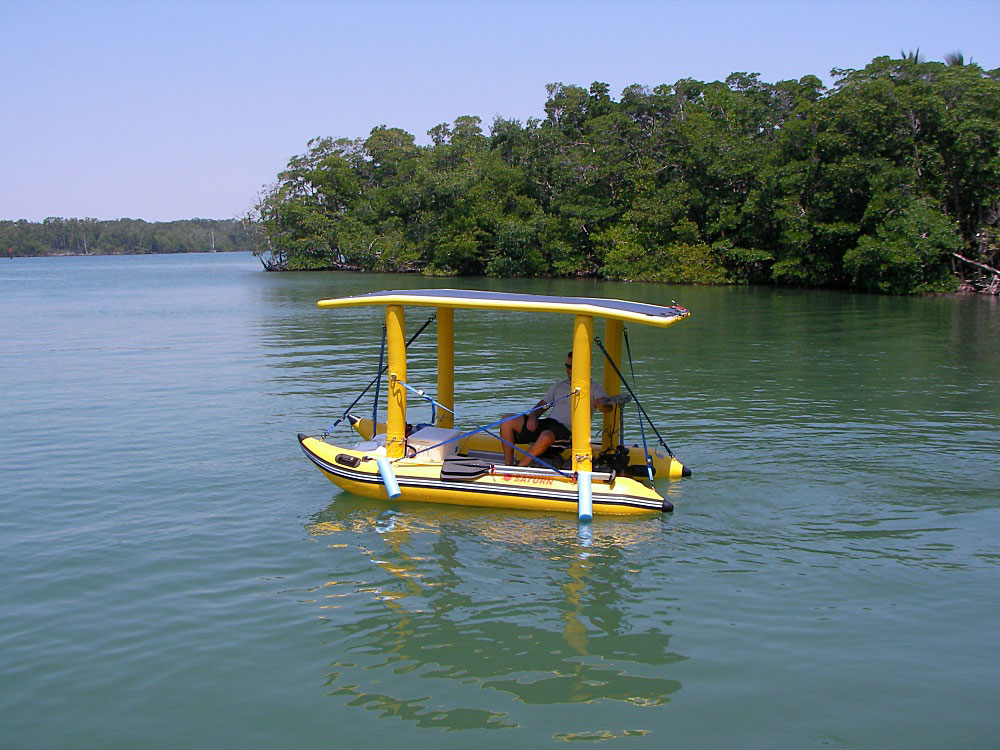 Electric and Solar Pontoon Boats Company Princecraft