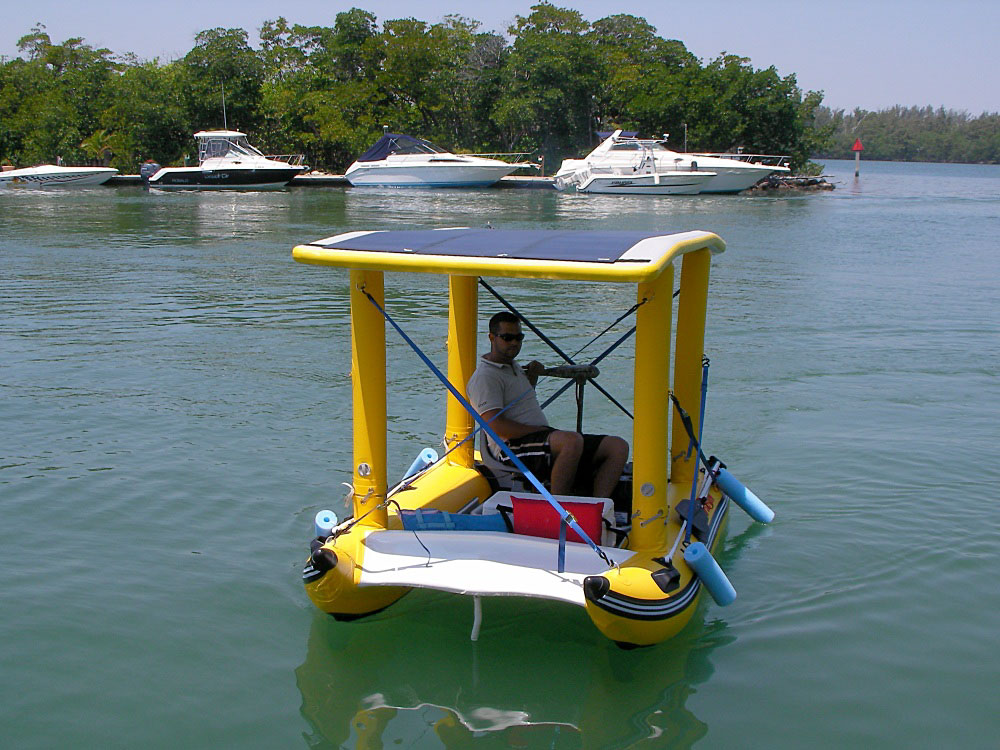 solar powered inflatable boats dinghy raft pontoon solar panels 
