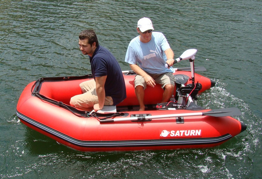Saturn SS260 inflatable boat