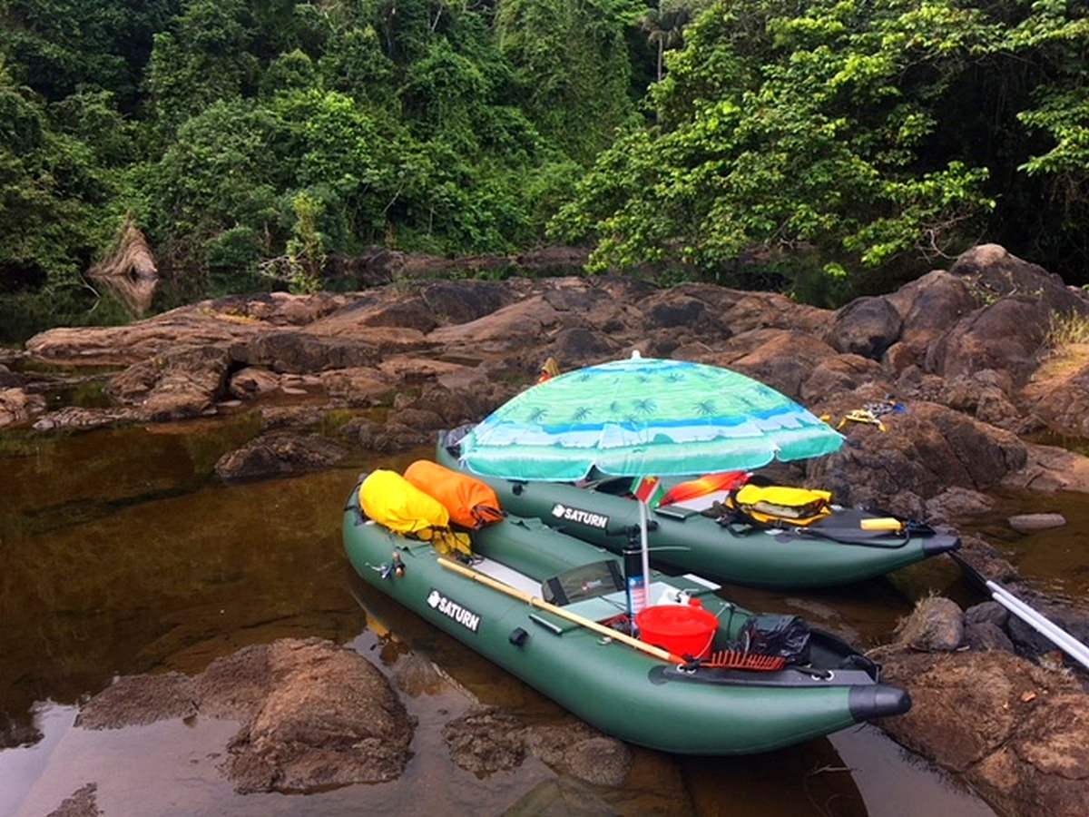 Saturn fishing kayak FK396