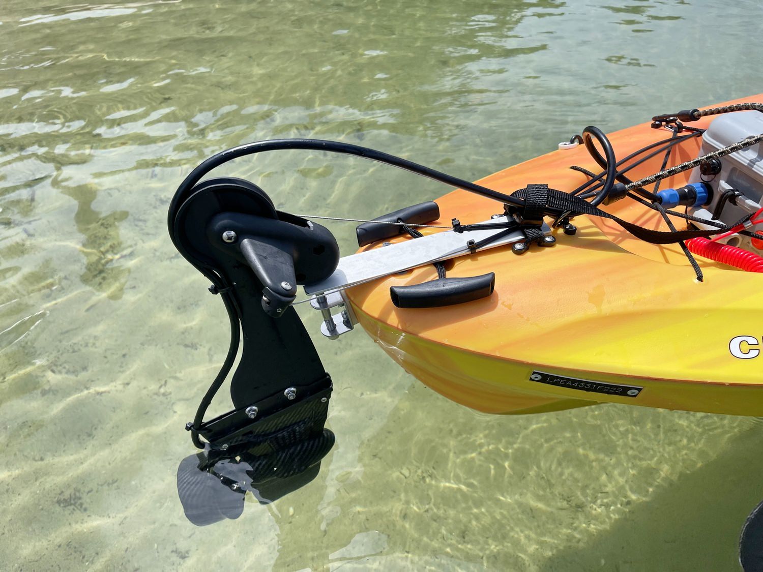 Electric Fin Motor For Inflatable Kayaks and SUP Paddle Boards.