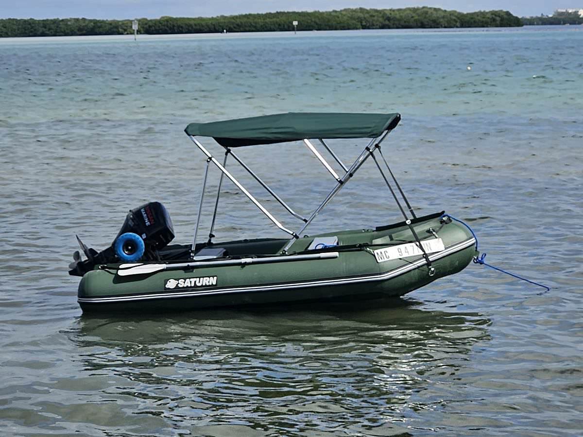 Enjoy The Waves With A Wholesale adult paddle boats 