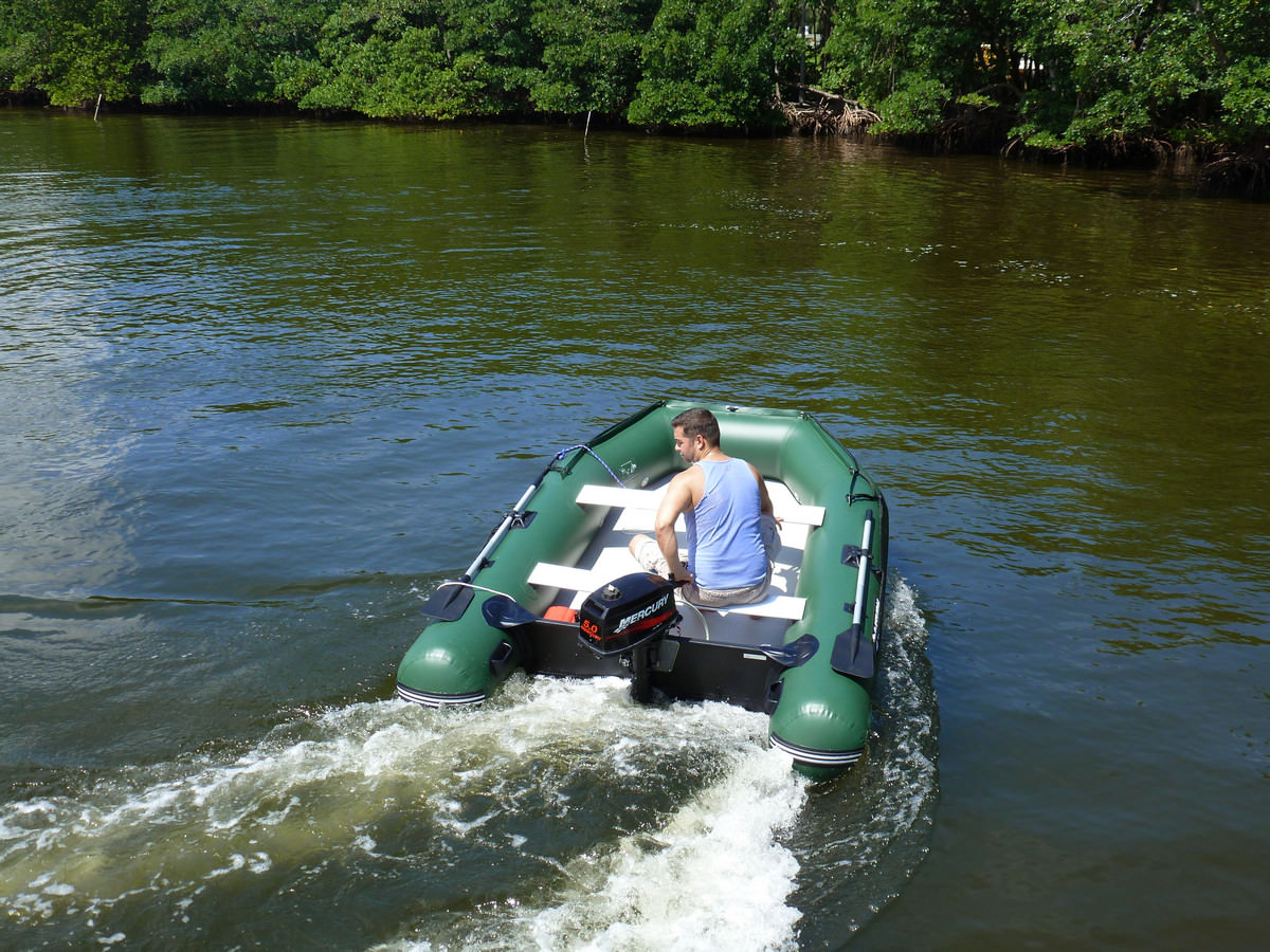 Extra-Wide Inflatable Boat SD330W. Top 10 boats.