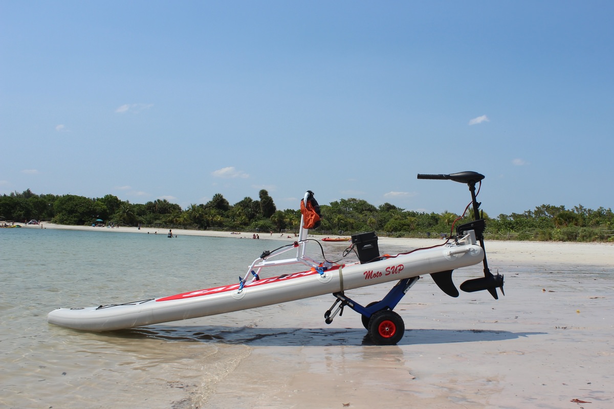 MotoSUP - Motorized Inflatable Paddle Board SUP.