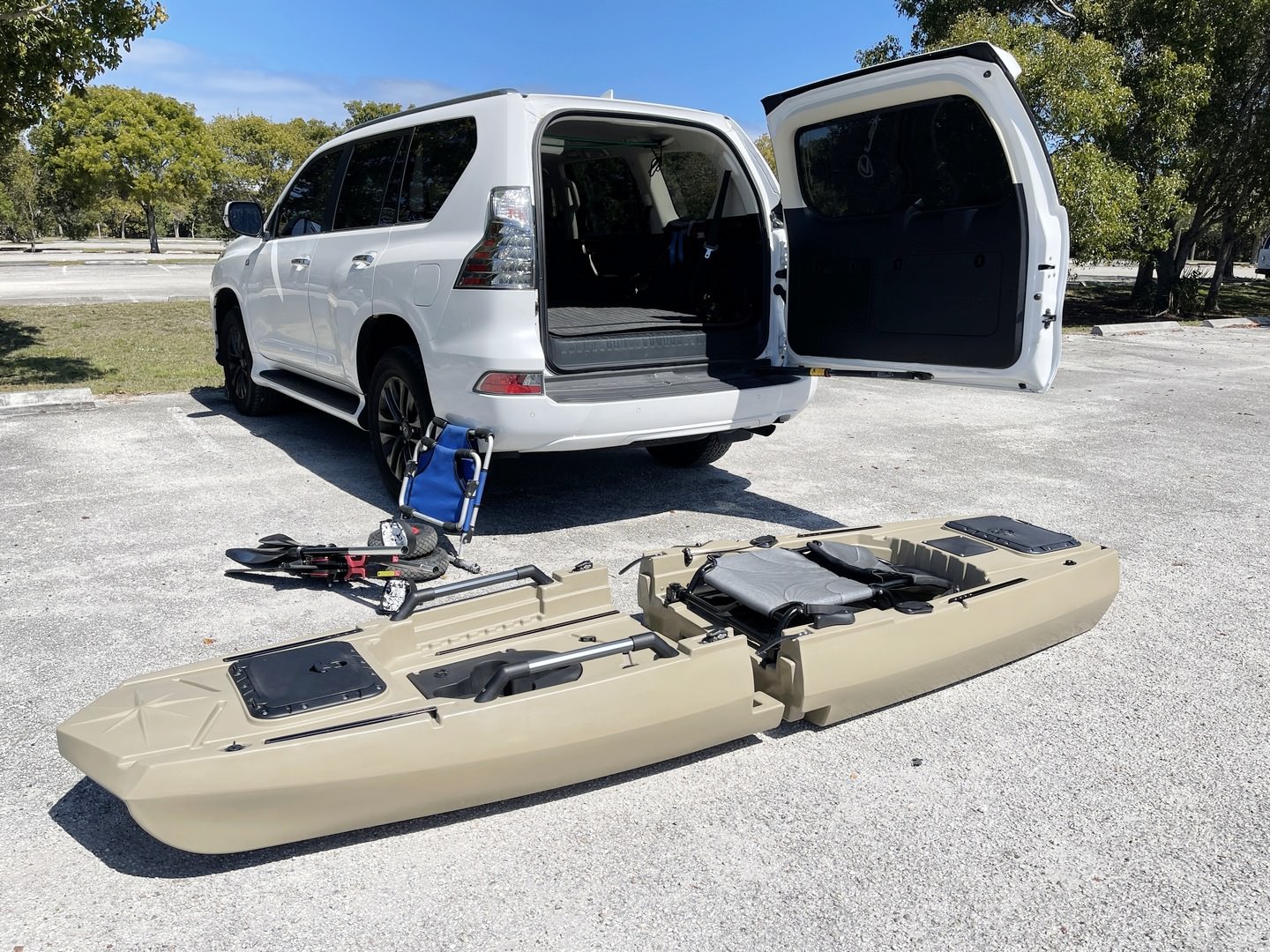 11' Modular Heavy-Duty Pedal Drive Fishing Kayak.