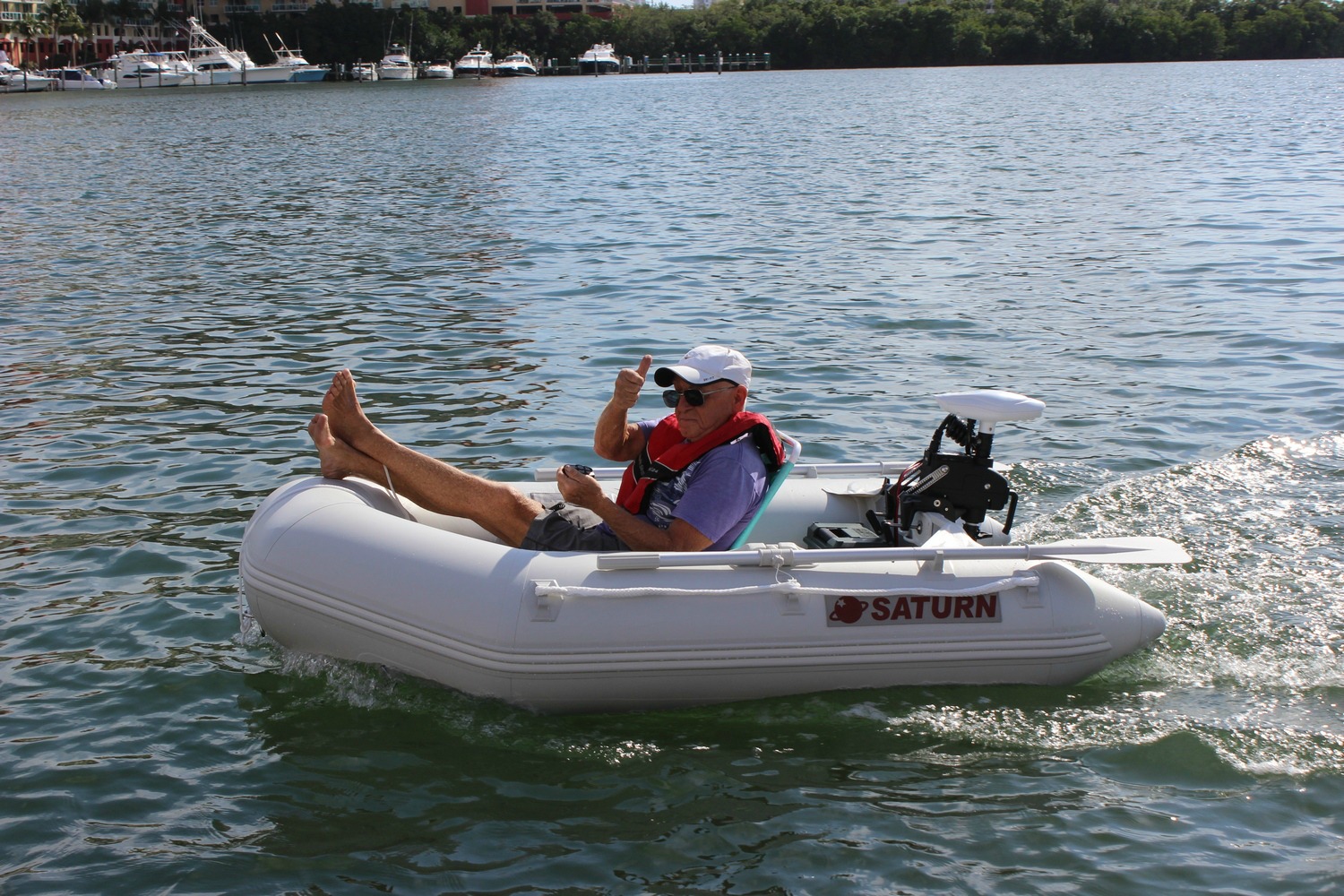 remote controlled 55lbs 12v electric trolling motor.