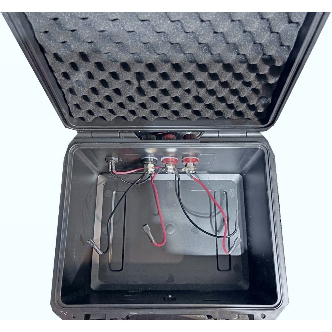 Battery Box for 12V or 24V batteries.
