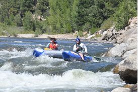 Saturn CR385 river catamaran raft