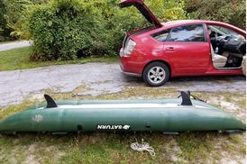 Older Saturn Fishing Kayak OFK396 V1