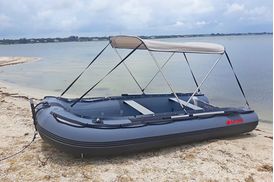 2-Bow bimini on FB boat