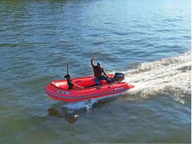 Saturn red SD385 inflatable boat