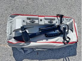 Carry bag with SUP and parts