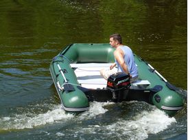 Saturn Inflatable Extra Wide Boat