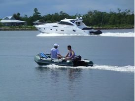 Saturn Inflatable Extra Wide Boat