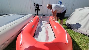 Optional keel install in CB330 boat