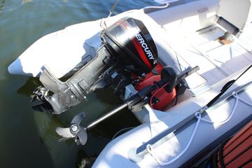 12 Volts Brushless 1HP Electric  Outboard