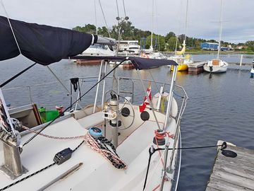 Arch installed on sailboat