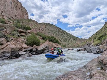 Saturn RD365XL river raft customer's pic