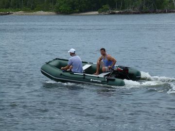 Saturn Inflatable Extra Wide Boat