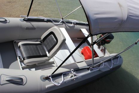 Adjustable Seating Frame For Boats