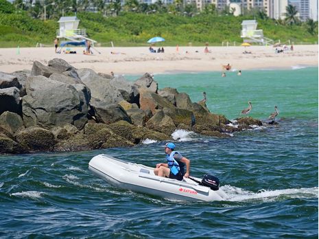 Saturn Inflatable Boat SD330 in ocean