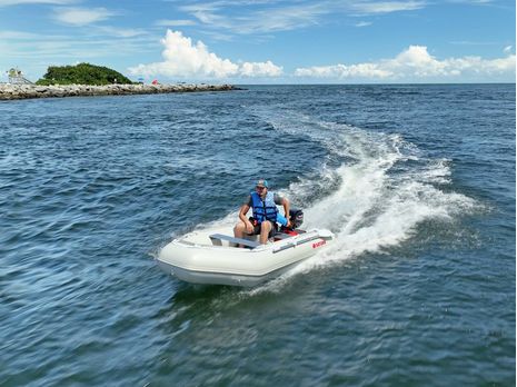 Saturn Inflatable Boat SD330 in ocean