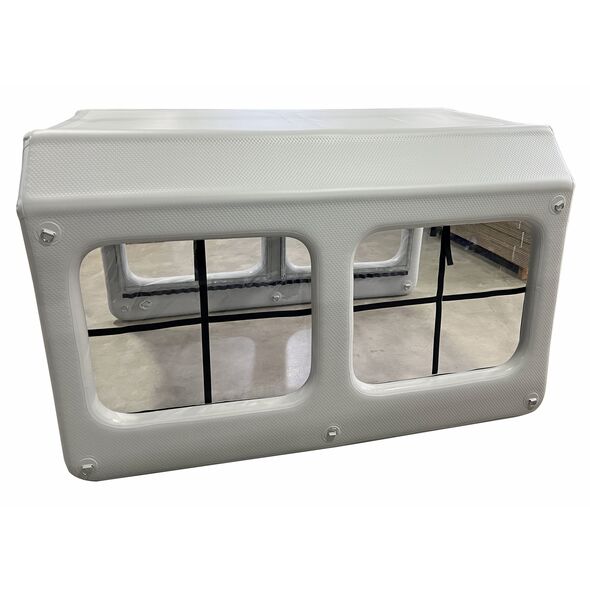 Deluxe tent with windows