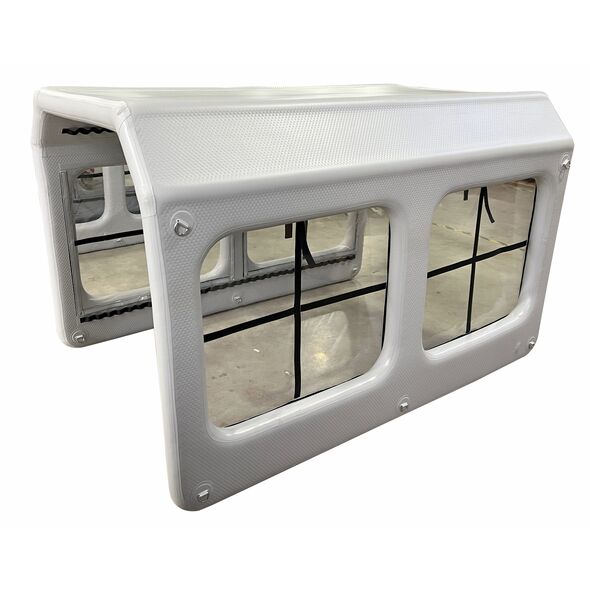 Deluxe tent with windows